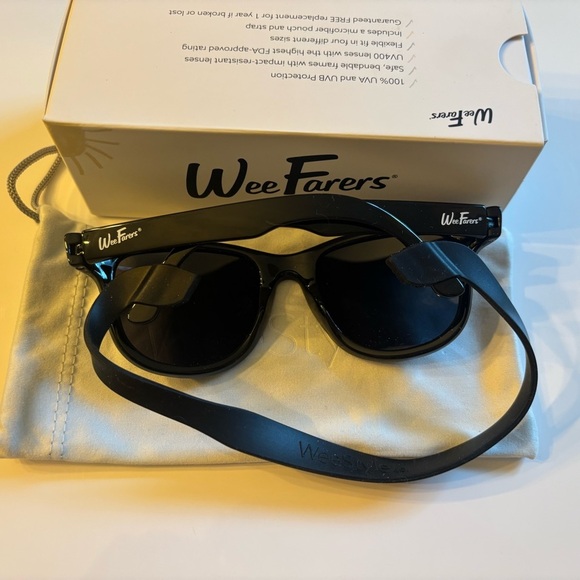 Kids Polarized Sunglasses by WeeFarers - Classic Black for ages 7-12 - Picture 2 of 9